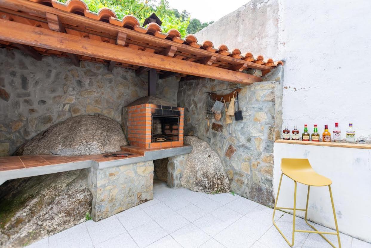 Apartament A Casa Da Rapariga De Cabelo Azul Manteigas Zewnętrze zdjęcie